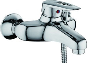 Смеситель для ванны+  кор. изл. L3207 латунь