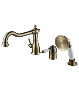 Смеситель Lemark "Вилла" д/акриловой ванны 35к поворотный излив (3 отв.)  LM4845В латунь