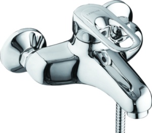 Смеситель для ванны+ корот.нос L3204 латунь