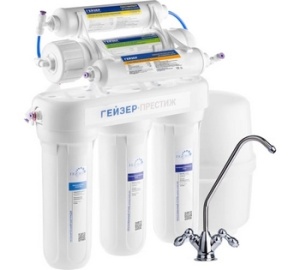 АКЦИЯ Фильтр Гейзер Премиум-М с минер. (бак 12л, кран 10)  20051А